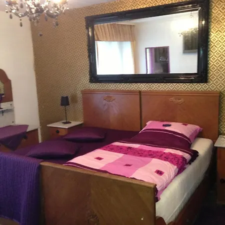 Loreley Weinstuebchen Sankt Goarshausen