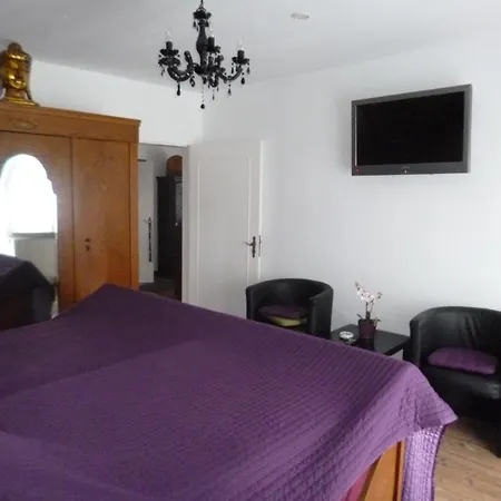 Loreley Weinstuebchen Sankt Goarshausen